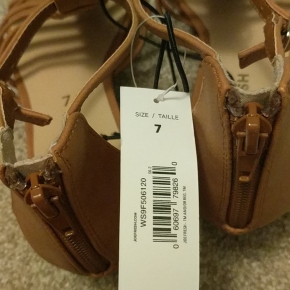 Joe Fresh Gladiator Strappy Sandals NWT - Picture 6 of 6